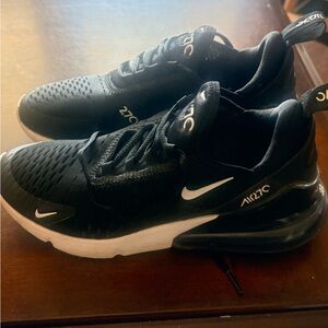 Nike Air Max 270 Women’s Sneakers - Black/White
